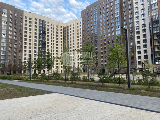 Продам трехкомнатную (3-комн.) квартиру, Михайлова ул, 30Ак1, Москва г