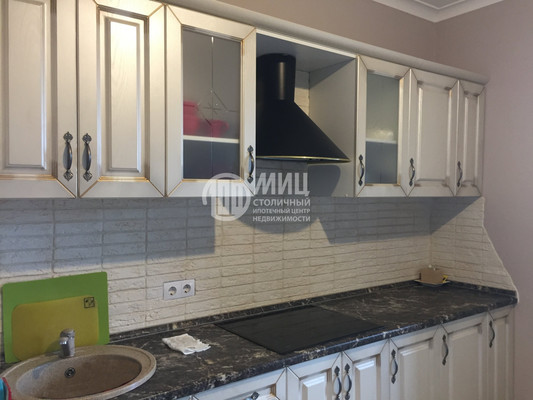 Продам двухкомнатную (2-комн.) квартиру, Старокрымская ул, 17, Москва г