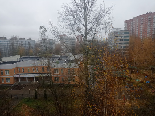 Продам трехкомнатную (3-комн.) квартиру, Дмитровская ул, 38, Базарово д