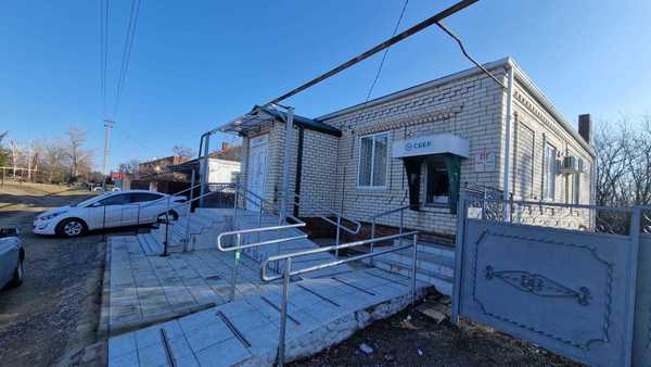 Сдам коммерческое помещение 103,7 м2, Кооперативная ул, 12, Ирклиевская ст-ца