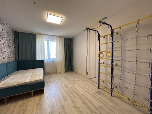 Сдам трехкомнатную (3-комн.) квартиру, Первомайский пр-кт, 76к3, Рязань г