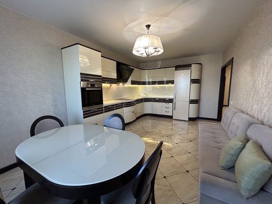 Сдам трехкомнатную (3-комн.) квартиру, Первомайский пр-кт, 76к3, Рязань г