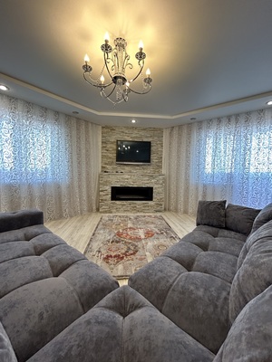 Продам трехкомнатную (3-комн.) квартиру, Первомайский пр-кт, 76к3, Рязань г