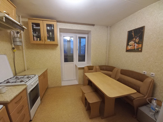 Продам двухкомнатную (2-комн.) квартиру, Урывского ул, 13, Воронеж г