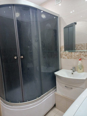 Продам двухкомнатную (2-комн.) квартиру, Урывского ул, 13, Воронеж г