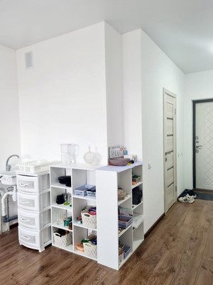 Продам однокомнатную (1-комн.) квартиру, Красина ул, 53к4, Цемдолина с