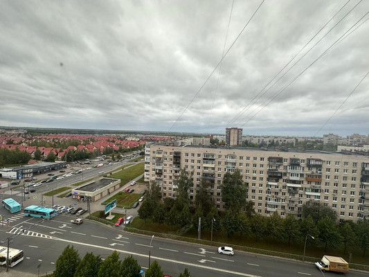 Продам комнату в 4-комн. квартире, Заводской пр-кт, 36, Колпино г