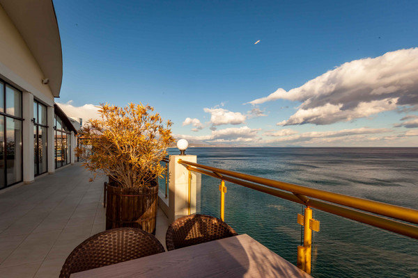 Продам гостиницу 1 955 м2, Набережная ул, 29, Алушта г