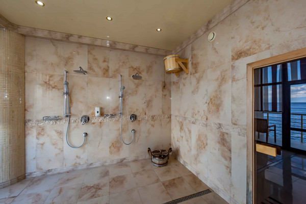 Продам гостиницу 1 955 м2, Набережная ул, 29, Алушта г