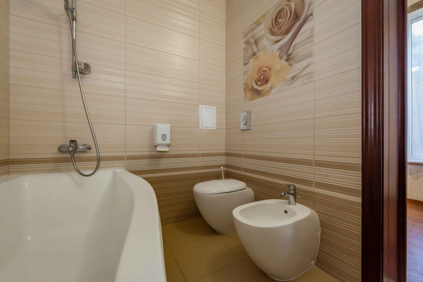 Продам гостиницу 1 955 м2, Набережная ул, 29, Алушта г