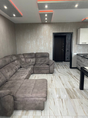 Продам трехкомнатную (3-комн.) квартиру, Гидростроителей ул, 65, Краснодар г