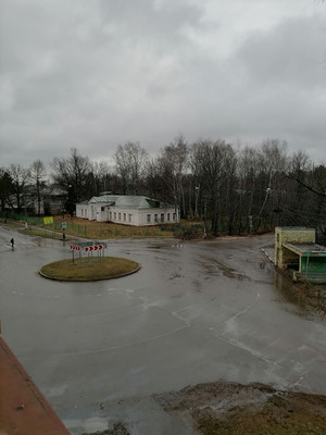 Продам многокомнатную квартиру, Школьная ул, 2А, Лесной п