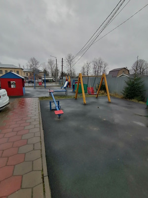 Продам многокомнатную квартиру, Школьная ул, 2А, Лесной п