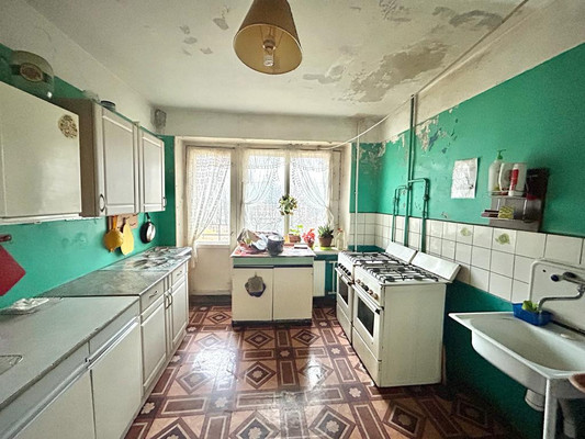 Продам комнату в 4-комн. квартире, Демьяна Бедного ул, 31к3, Санкт-Петербург г