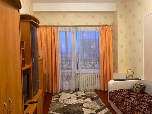 Сдам однокомнатную (1-комн.) квартиру, Петрозаводская ул, 27/2, Сыктывкар г