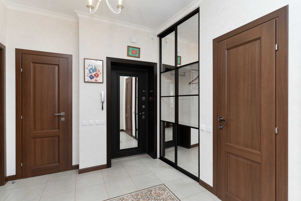 Продам двухкомнатную (2-комн.) квартиру, Комсомольская ул, 56, Ханты-Мансийск г