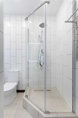 Продам двухкомнатную (2-комн.) квартиру, Комсомольская ул, 56, Ханты-Мансийск г