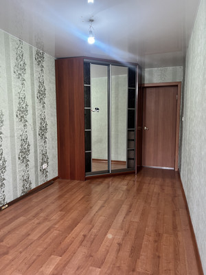 Продам трехкомнатную (3-комн.) квартиру, Мебельная ул, 85а, Челябинск г