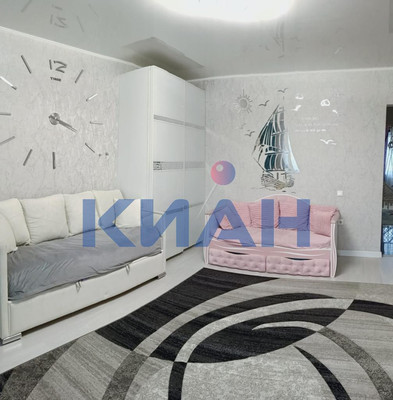 Продам двухкомнатную (2-комн.) квартиру, Алексеева ул, 22, Красноярск г