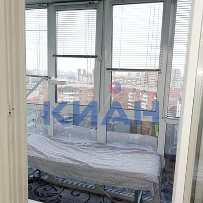 Продам двухкомнатную (2-комн.) квартиру, Алексеева ул, 22, Красноярск г