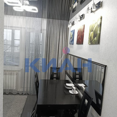 Продам двухкомнатную (2-комн.) квартиру, Алексеева ул, 22, Красноярск г