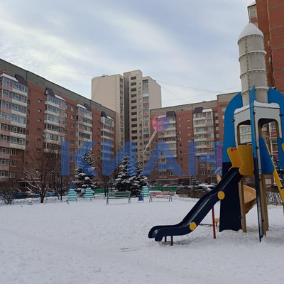 Продам двухкомнатную (2-комн.) квартиру, Алексеева ул, 22, Красноярск г
