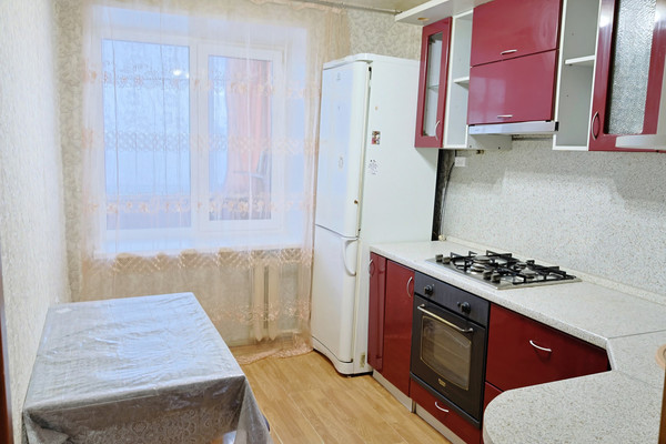 Продам трехкомнатную (3-комн.) квартиру, Пешехонова ул, 2, Наро-Фоминск г