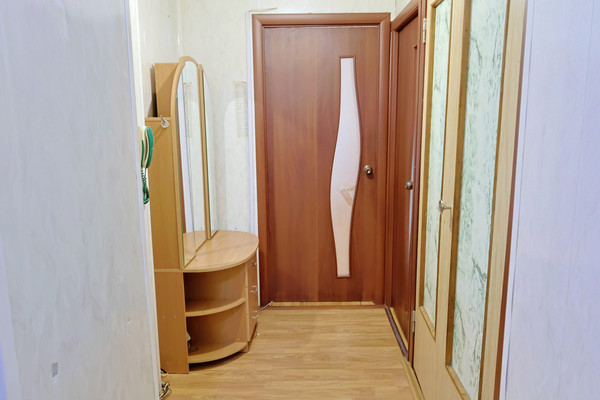 Продам трехкомнатную (3-комн.) квартиру, Пешехонова ул, 2, Наро-Фоминск г