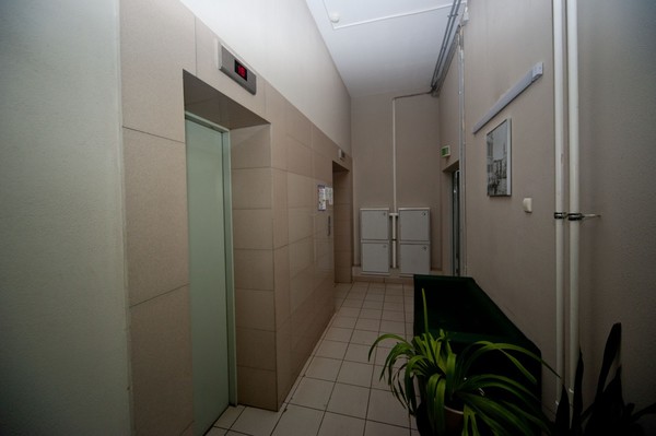 Продам трехкомнатную (3-комн.) квартиру, Ткачей ул, 16а, Екатеринбург г
