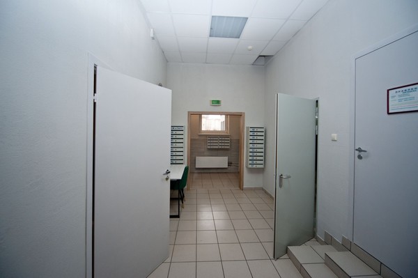 Продам трехкомнатную (3-комн.) квартиру, Ткачей ул, 16а, Екатеринбург г