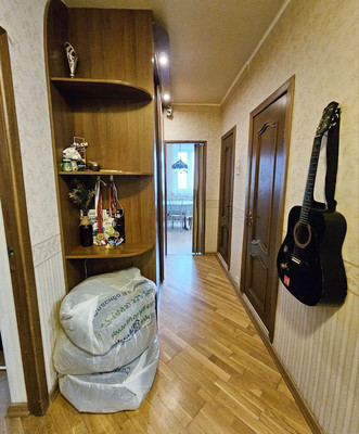 Продам двухкомнатную (2-комн.) квартиру, Декабристов ул, 10к1, Москва г