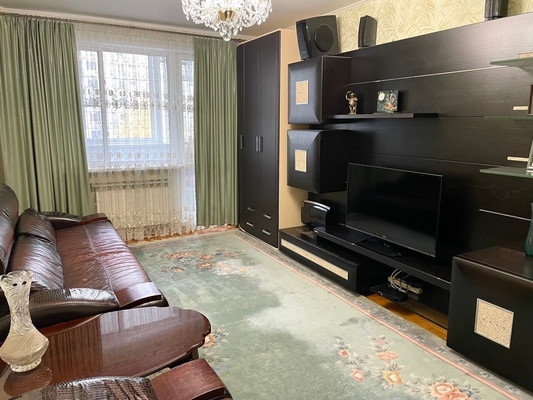 Продам многокомнатную квартиру, Ангарская ул, 22к1, Москва г