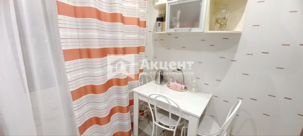 Продам двухкомнатную (2-комн.) квартиру, 5-я Коляновская ул, 64, Иваново г