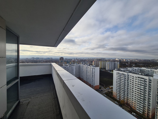 Продам трехкомнатную (3-комн.) квартиру, Зиповская ул, 36, Краснодар г