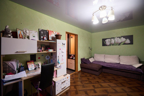 Продам двухкомнатную (2-комн.) квартиру, Крупской ул, 64, Мурманск г