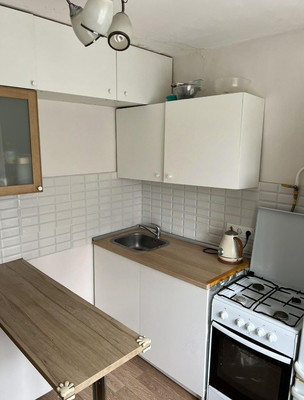 Продам двухкомнатную (2-комн.) квартиру, Озёрная ул, 29к1, Москва г