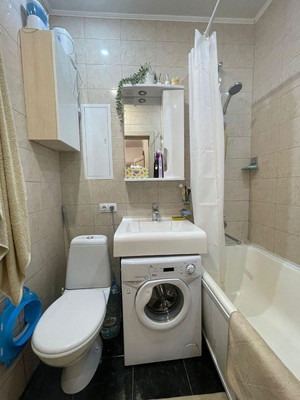 Продам двухкомнатную (2-комн.) квартиру, Нахимовский пр-кт, 38, Москва г