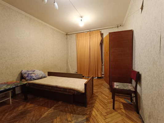 Продам трехкомнатную (3-комн.) квартиру, Харьковская ул, 1к4, Москва г