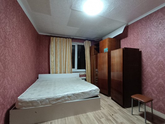 Продам трехкомнатную (3-комн.) квартиру, Харьковская ул, 1к4, Москва г