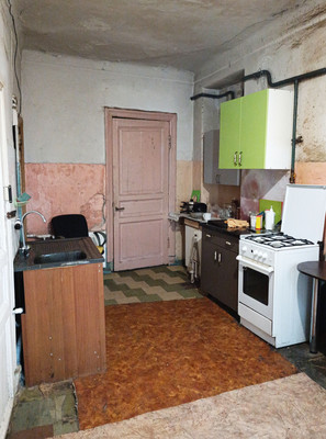 Продам комнату в 5-комн. квартире, 8-я Советская ул, 57, Санкт-Петербург г