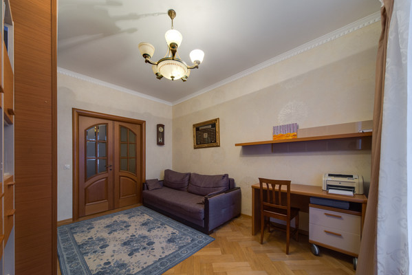 Продам многокомнатную квартиру, Народного Ополчения ул, 49к1, Москва г