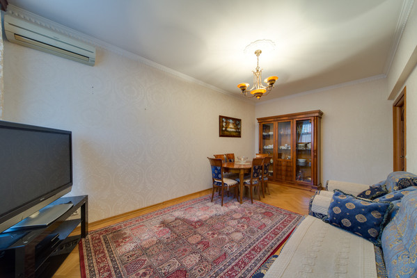 Продам многокомнатную квартиру, Народного Ополчения ул, 49к1, Москва г