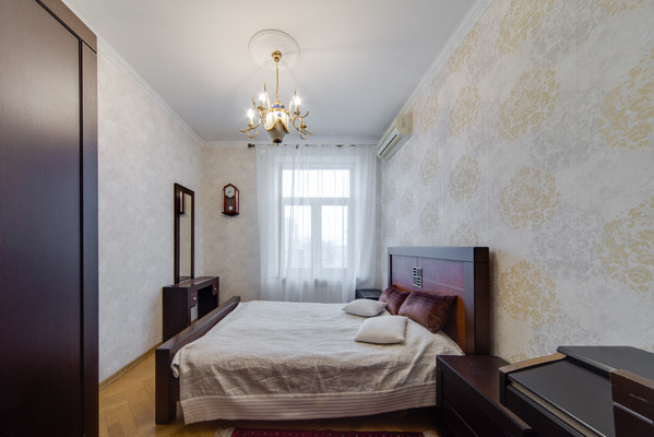 Продам многокомнатную квартиру, Народного Ополчения ул, 49к1, Москва г