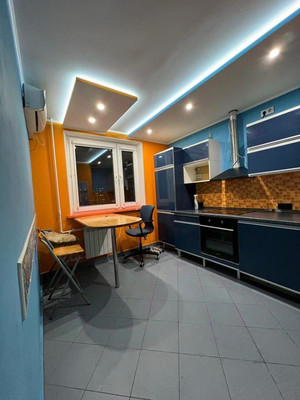 Продам двухкомнатную (2-комн.) квартиру, Академика Семёнова ул, 11к1, Москва г