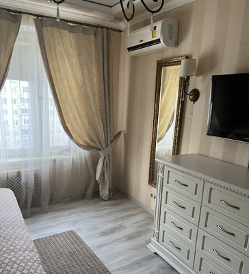 Продам двухкомнатную (2-комн.) квартиру, Кировоградская ул, 4к3, Москва г