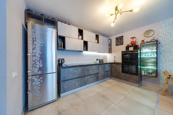 Продам трехкомнатную (3-комн.) квартиру, Мельникова пр-кт, 5к1, Химки г