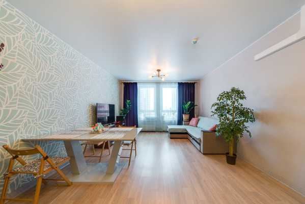 Продам трехкомнатную (3-комн.) квартиру, Мельникова пр-кт, 5к1, Химки г