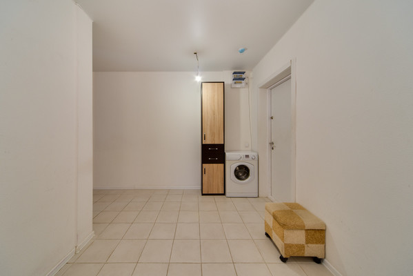Продам трехкомнатную (3-комн.) квартиру, Мельникова пр-кт, 5к1, Химки г