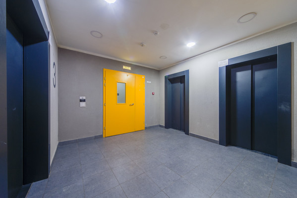 Продам трехкомнатную (3-комн.) квартиру, Мельникова пр-кт, 5к1, Химки г