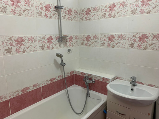 Продам однокомнатную (1-комн.) квартиру, Санаторий Колос ул, 2, Подиково д